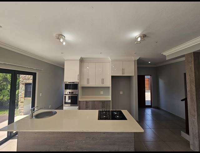 3 BEDROOM HOUSE FOR SALE IN NEW SALT ROCK CITY